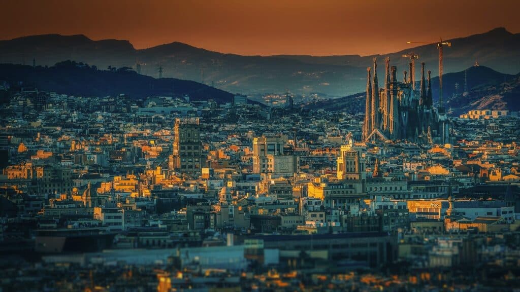 pixabay 16 9 barcelona 3226639